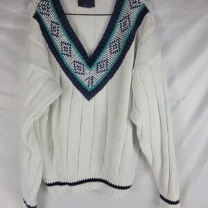 Fluide White and Blue V-Neck Sweater
